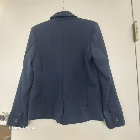 Gap Size 8 Blue Blazer Lined 1 Front Button 3 Front Pockets One Button on Sleeve - Picture 2 of 7